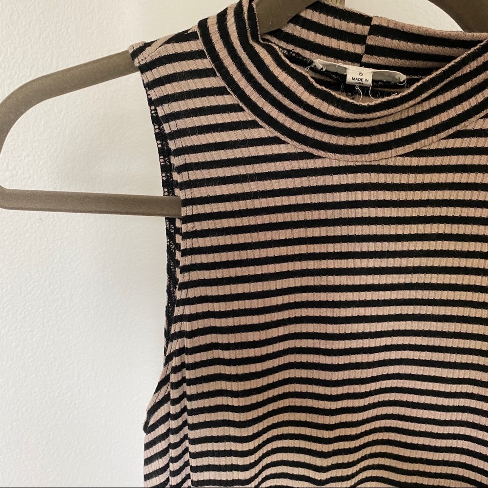 Socialite dress / size small, loose fit